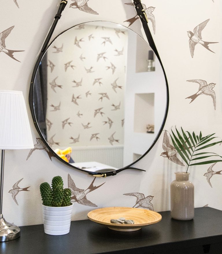 tapeta-brown-swallow